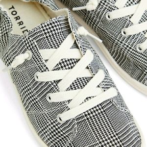 Riley Plaid Ruched Sneaker
